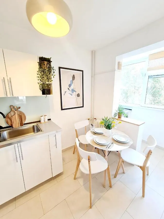 Harmony Plaza Apartment 2Br Bucharest Romania