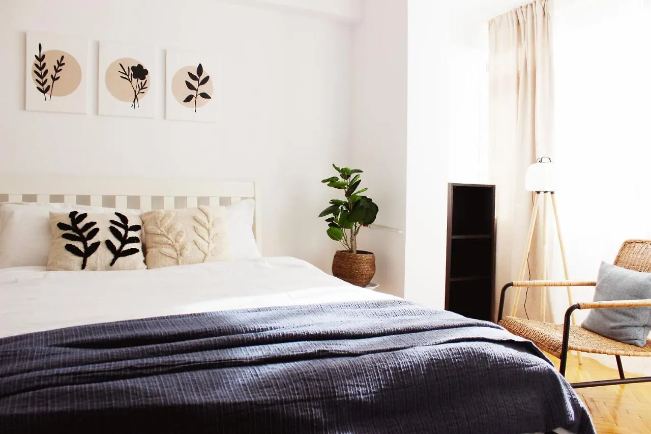 Harmony Plaza Apartment 2Br Bucharest