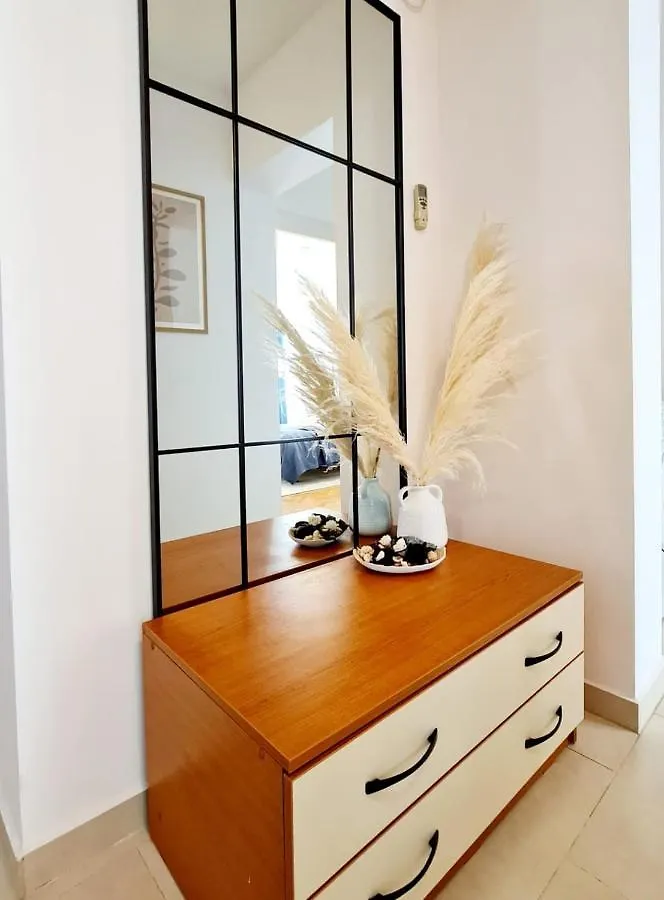 Harmony Plaza Apartment 2Br Bucharest 0*,  Romania