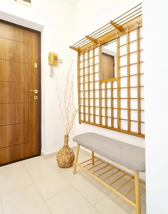 Harmony Plaza Apartment 2Br Bucharest